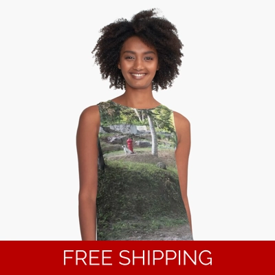 Le Studio Sleeveless Top Front yard 2019